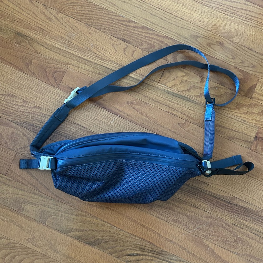 Lululemon Crossbody Bag